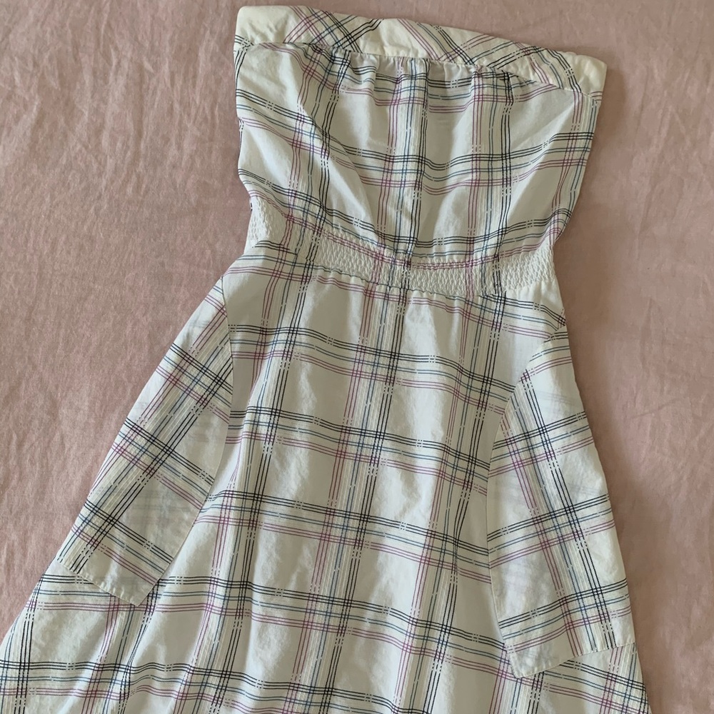 Strapless summer white plaid dress